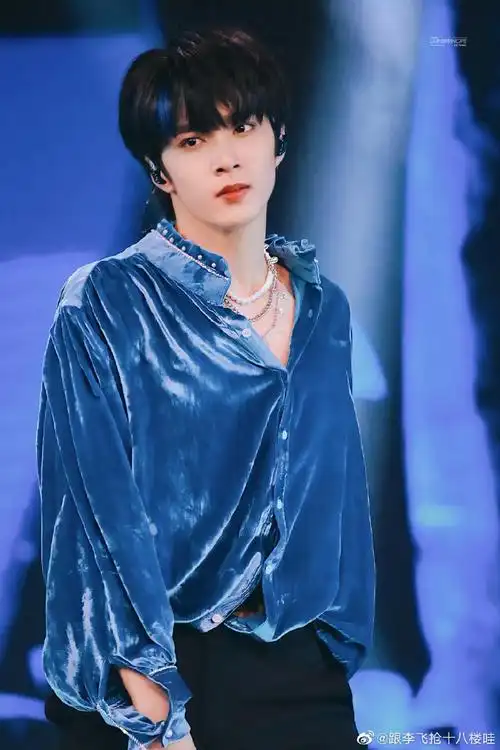 刘耀文 超绝少年气#lyw#刘耀文 目光磁石#请问这就是狼王刘耀文挛我