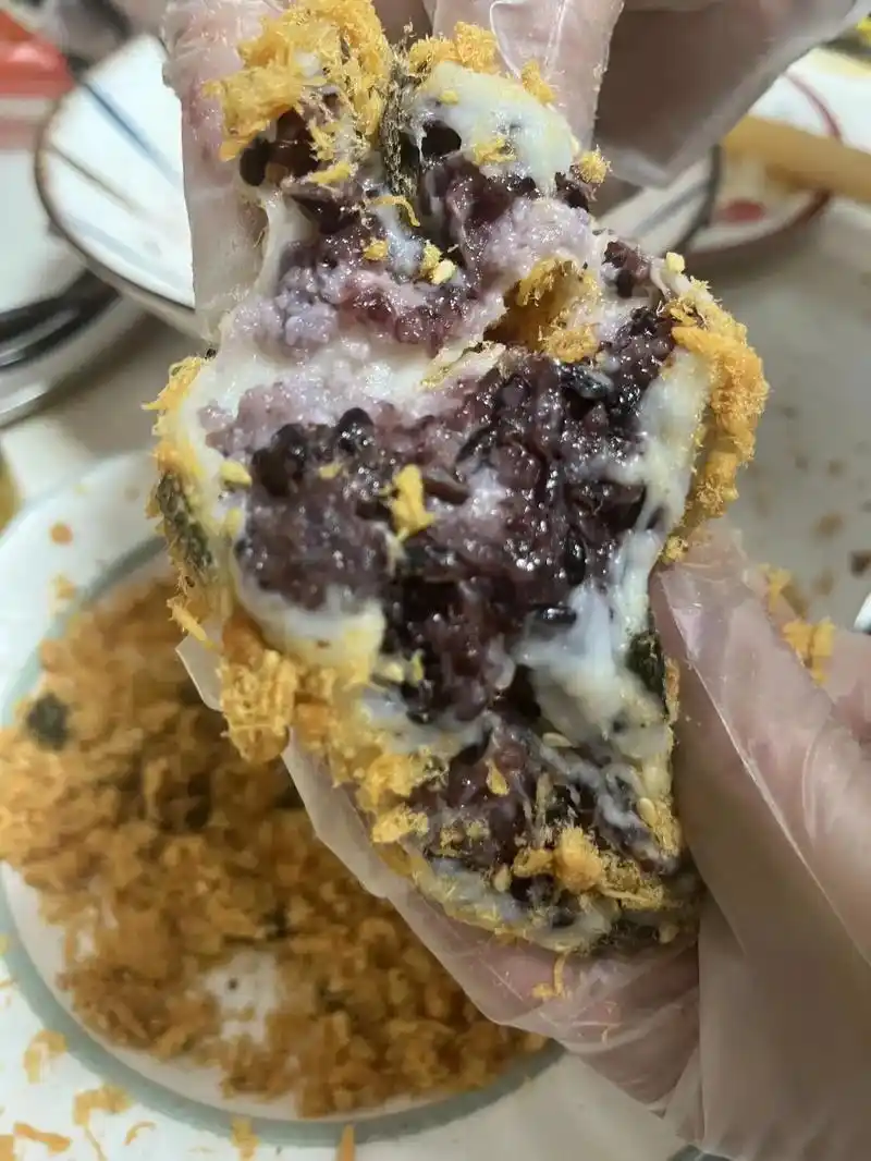 芋泥麻薯糯米肉松团