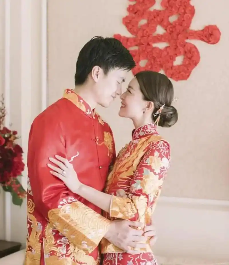 baby昔日闺蜜结婚,看着老公眼含热泪,曾和徐璐的男友传绯闻 2019年9月