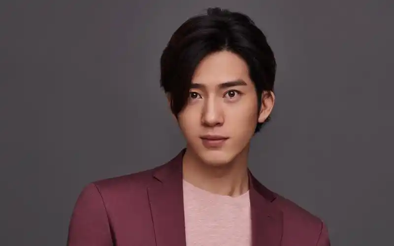 井柏然帅气时尚高清写真桌面壁纸