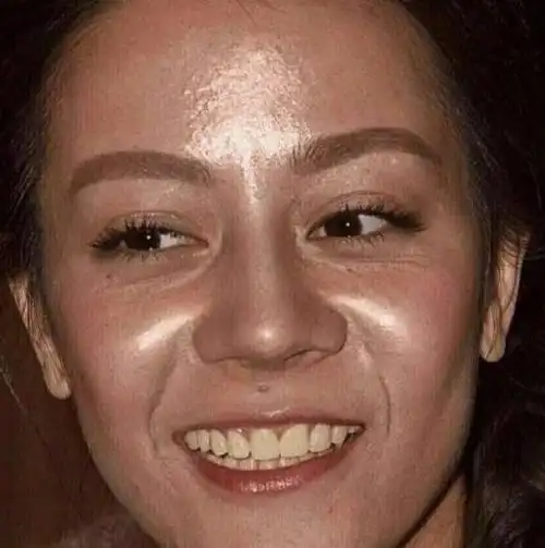 迪丽热巴丑照流出,皮肤超差?黑粉恶意丑化照片,其心可诛_手机搜狐网