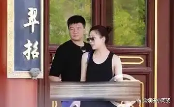 他很快就把女友和妻子区分开来,他认为和殷桃可以