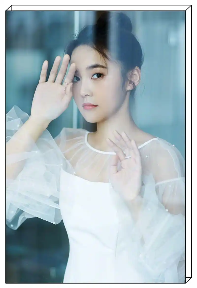 30岁的张佳宁可真会穿,第9张图明明是个小公主!真有30岁?