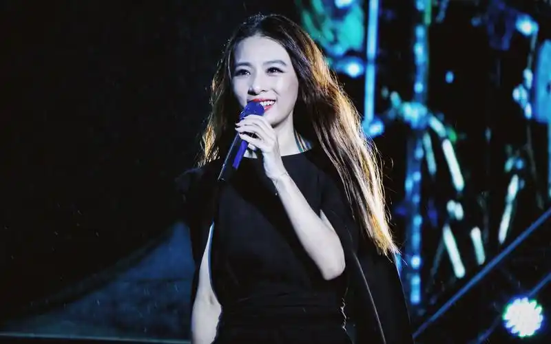 【田馥甄】南京森林音乐节《不醉不会》 超撩talking(1080p)