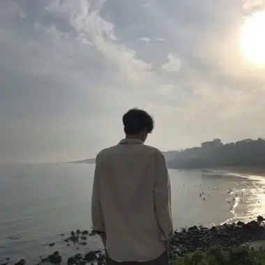 好看的男生看风景背影高清男头 有意境的伤感孤独成熟男生头像_男生