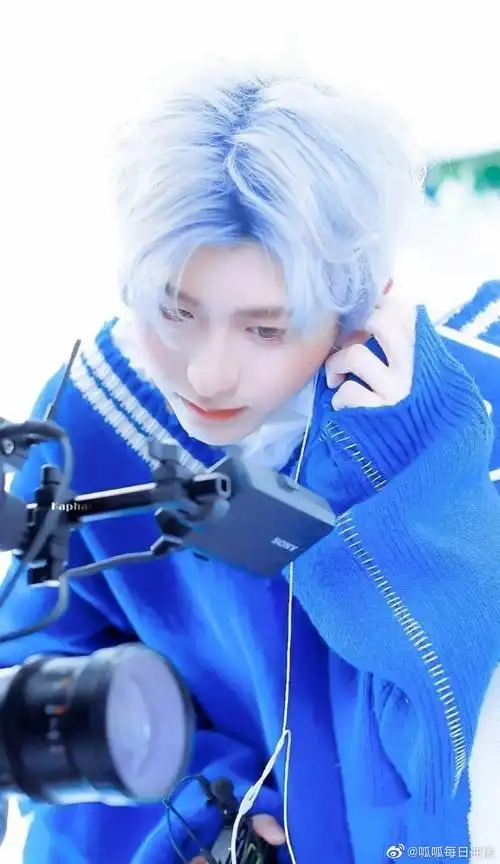 男明星好看的蓝发造型最全盘点,来看看有你喜欢的吗|男明星|造型|举手