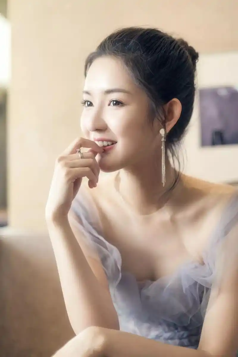 星刊专访王玉雯爱上镜头后我决心成为一个好演员