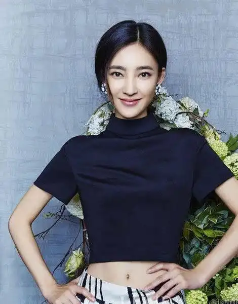 简单,已33岁还年轻漂亮|素颜|王丽坤|娱乐圈|爱情观|坏女人_网易订阅