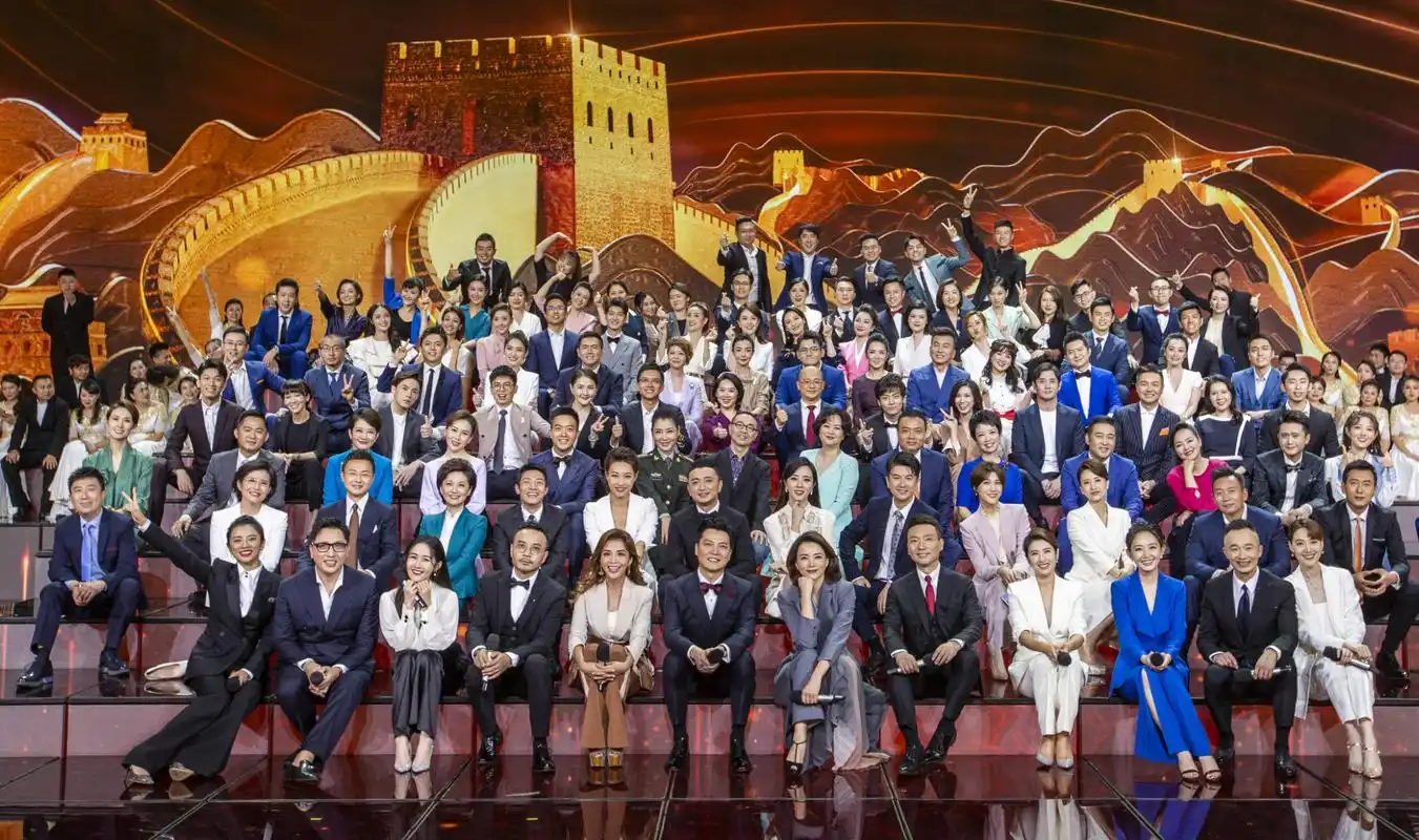 又一位央视主持人被质疑完成移民,观众猜测为何屡见不鲜?