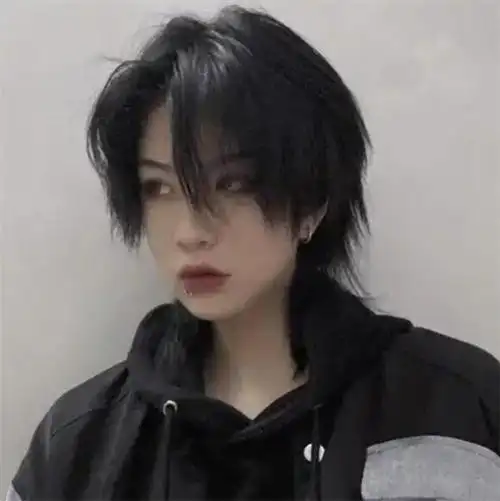 帅气2021超短发图片女 清新短发范本照着剪不出错_发型造型_宝妈时尚