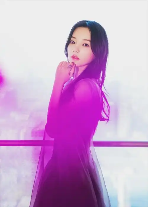 李小璐出席活动