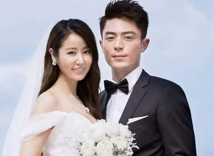 2016年8月20日,林心如和霍建华官宣恋情,引起网友热议.