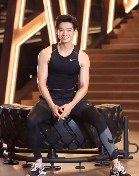 女生如何打扮比较招男生喜欢