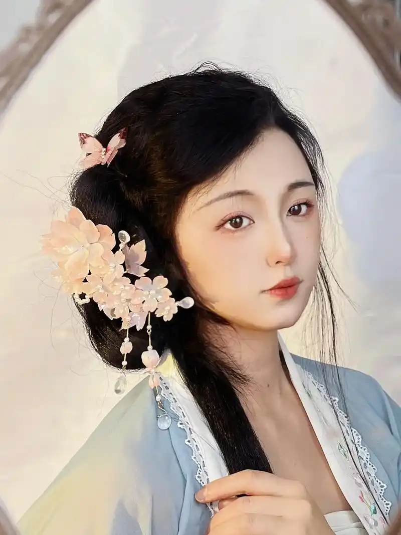 花开过就好#古风 #汉服妆造 #汉服发型#汉服头饰 - 抖音