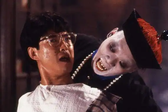 故事:四川惊现僵尸咬人事件,当地村民避讳莫及,真相浮出水面