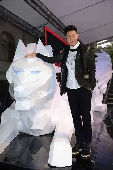 韦礼安庆生发片两不误主打歌狼mv首播图