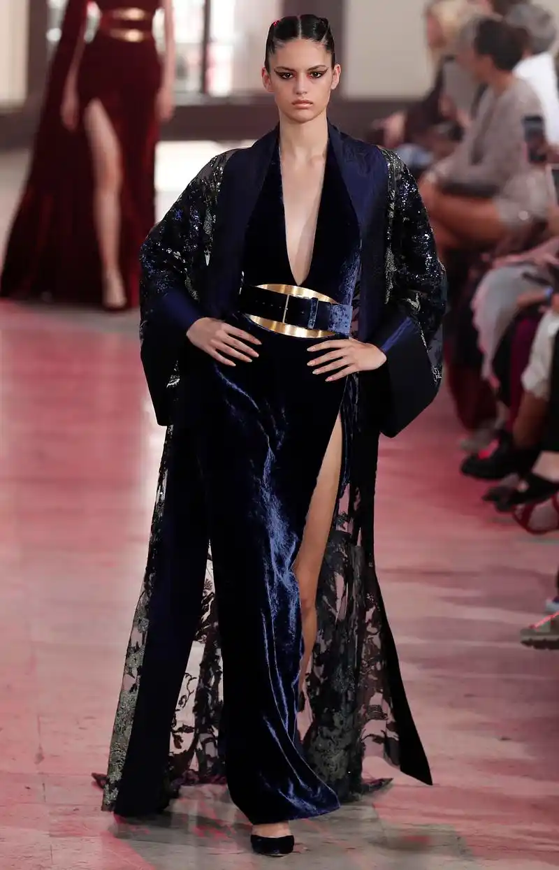 巴黎高级定制时装周——艾莉·萨博品牌时装秀