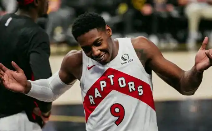 美媒建议火箭用格林换猛龙2026年首轮选秀权_巴恩斯_巴雷特_1