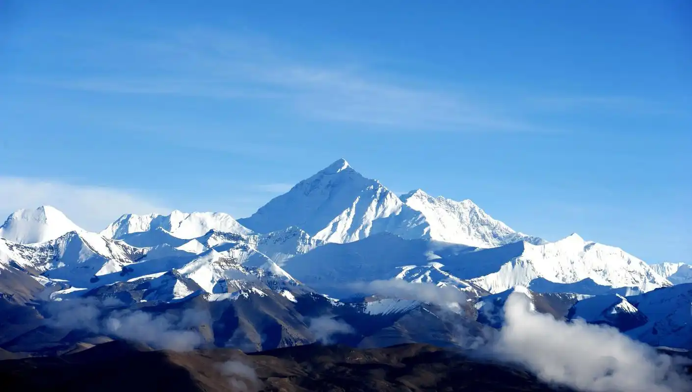安纳布尔纳峰,世界第十峰,海拔8093米.