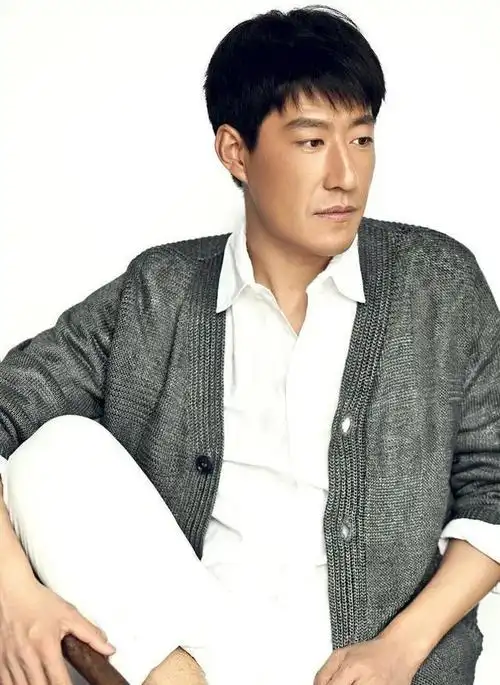 于震娶小13岁辛月婚后连生三胎如今一家五口其乐融融