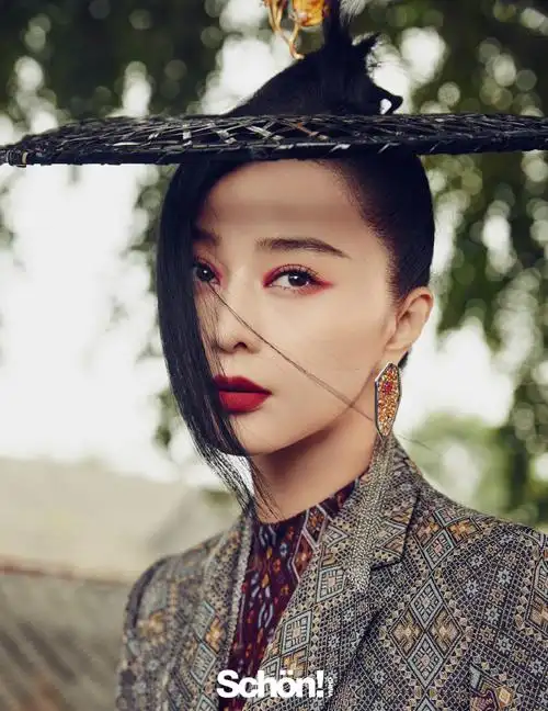 范冰冰登《sch02n》中文版秋季刊封面大片.