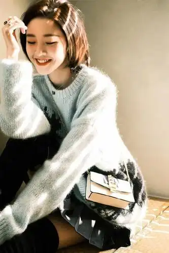 唐艺昕精美壁纸:笑容甜美,性感迷人!