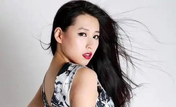 曾是家有儿女的小雪,被打后陷入整容风波,因生活乱被遗忘_杨紫_宁丹琳