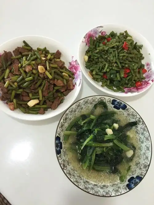 自己做的家常便饭