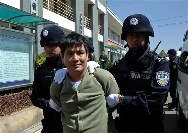 湄公河案主犯糯康:被抓后以为中国不敢动他,被判死刑时却求饶|毒贩