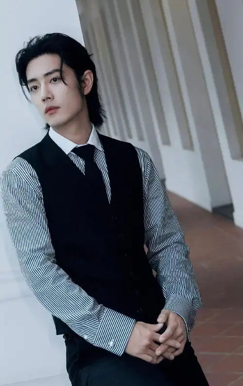 肖战条纹衬衫vs黑西装##肖战吸血鬼伯爵