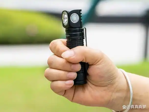 盘点手上的经典拐角手电筒,可以做头灯的多功能手电