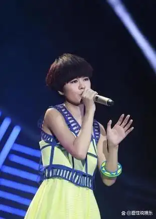 前后三年的酒吧驻唱,让郁可唯有了很大的改变,尤其是在唱功上,更是