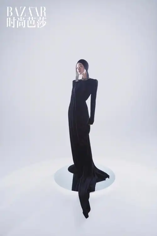 时尚芭莎2021年四月刊封面倪妮