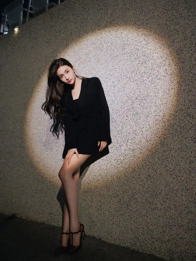 ootd | 红色高跟鞋 7415 点播一首蔡健雅的《红色高跟鞋》 90第