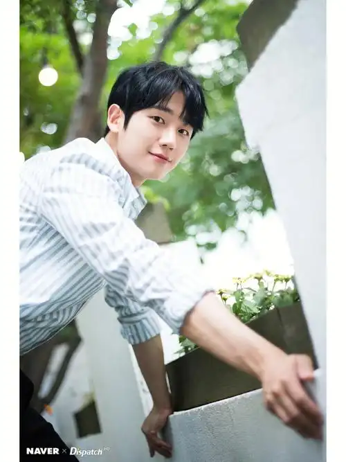 丁海寅20197dispatchd社画报春夜72