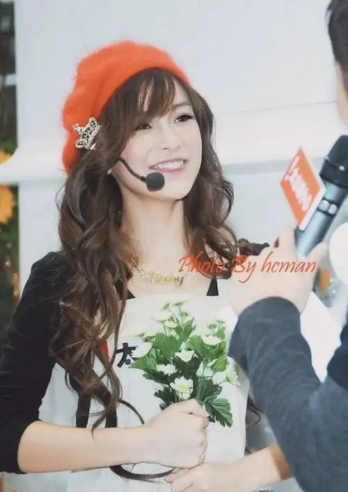 angelababy早期清纯美颜照曝光比现在还要美上几分混血小公主