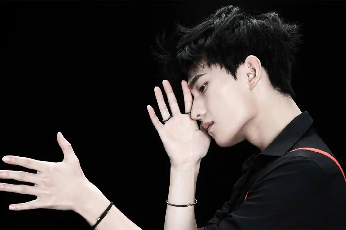 超帅男神杨洋电脑壁纸_莫名其妙的被帅到