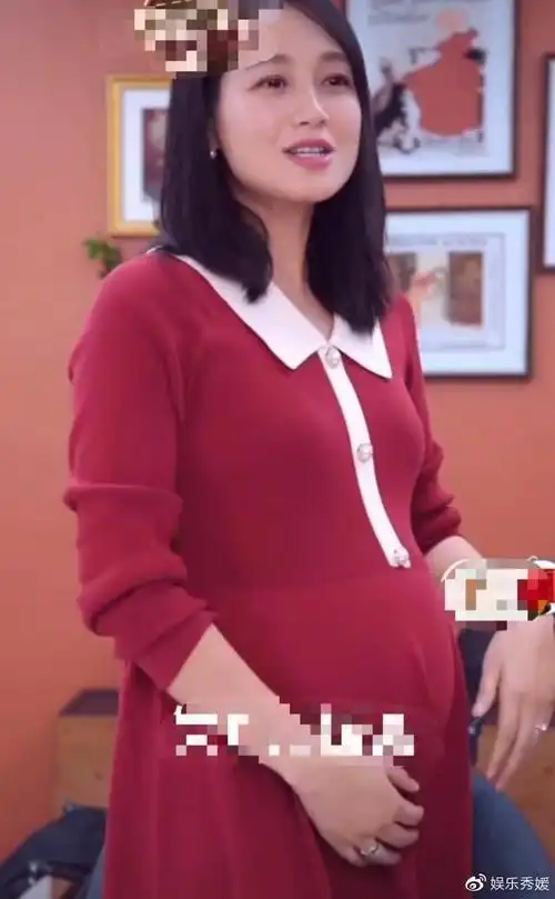 太辛苦!朱丹怀二胎6个月依然坚持做直播和上节目,面容状态良好