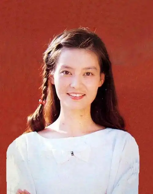 24岁嫁给米家山,结婚8年没有孩子,风光背后有眼泪|演员|奚美娟|电影