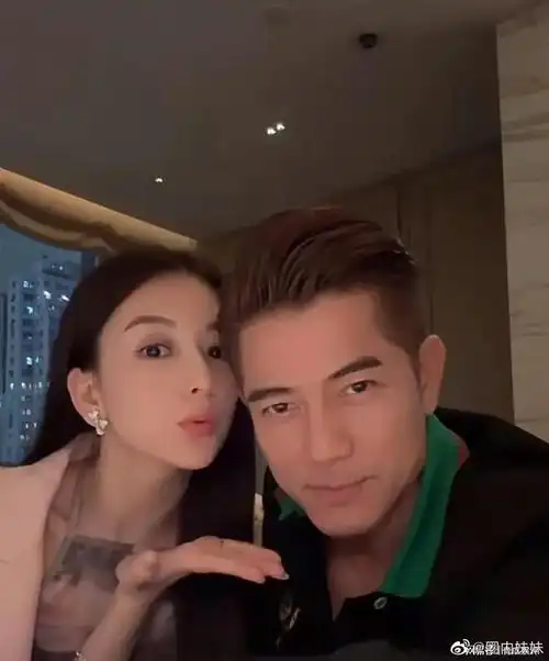 天王都不会老的吗?57岁郭富城筹备演唱会,像小伙子一样活力帅气|方媛|