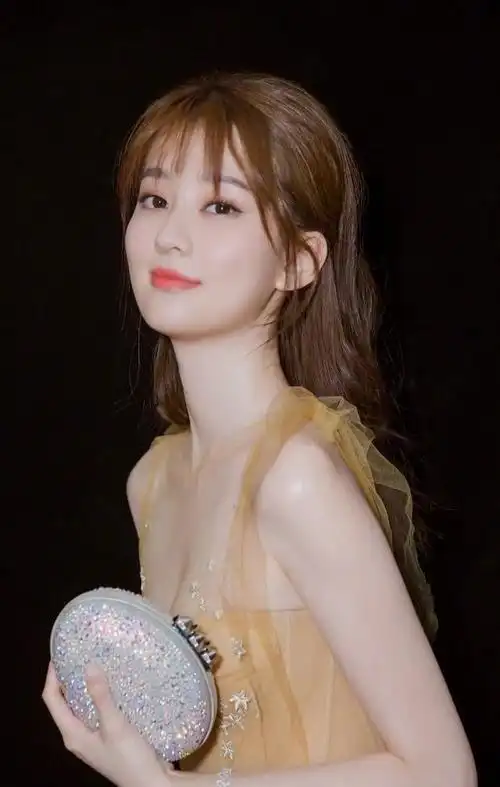 90后小花旦乔欣个人写真集:清新甜美,靓丽迷人!