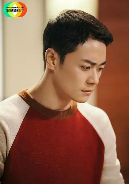 《山河枕》爆火,曹骏惊艳的古装扮相,是对内娱普男的最强反击