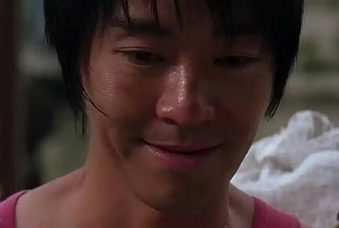 周星驰电影中的五个苦笑镜头,演技爆表让观众心疼!