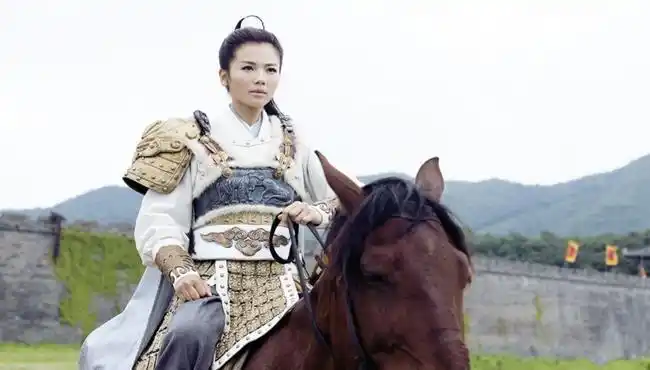 她是琅琊榜中的霓凰郡主的