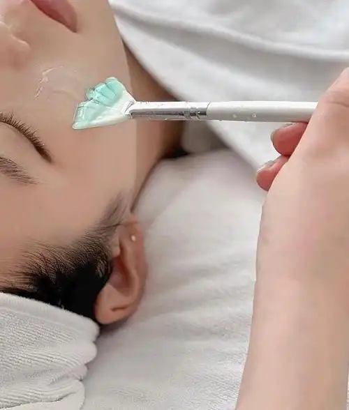 在一家不推销的美容院做脸有多爽?"在这个