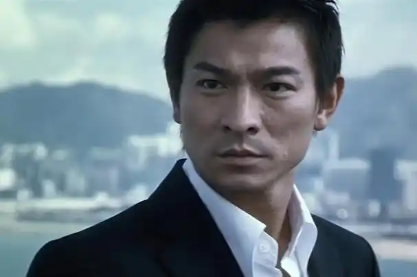 在娱乐圈这个充满炒作和关注的地方,刘德华为何选择不公开自己的婚姻