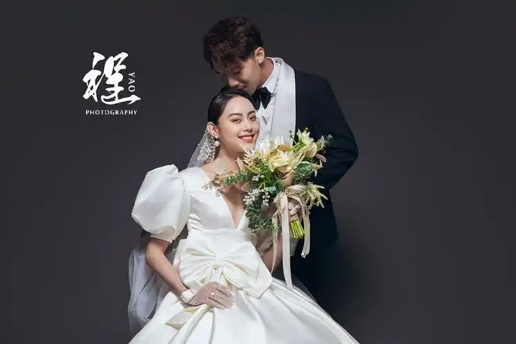 室内高定婚纱样片