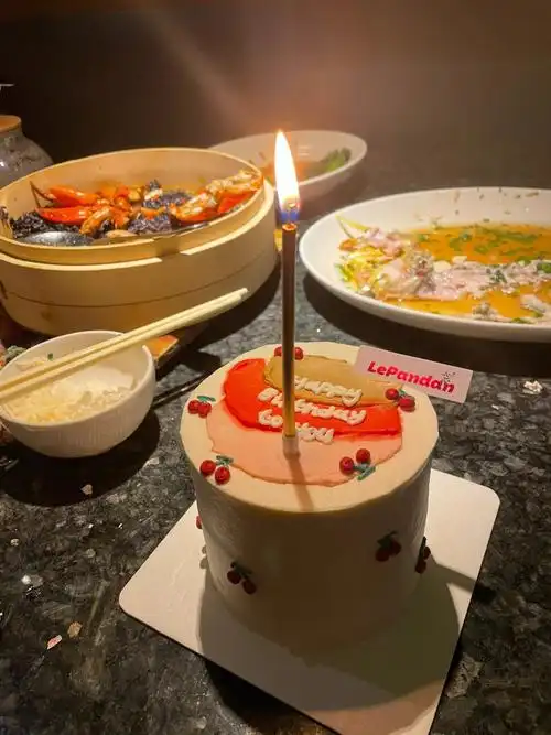 女朋友给过生日喽