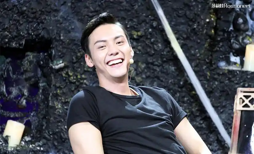 陈伟霆 【20140829我们都爱笑滑溜溜环节 陈伟霆 无剧透图】完美演绎