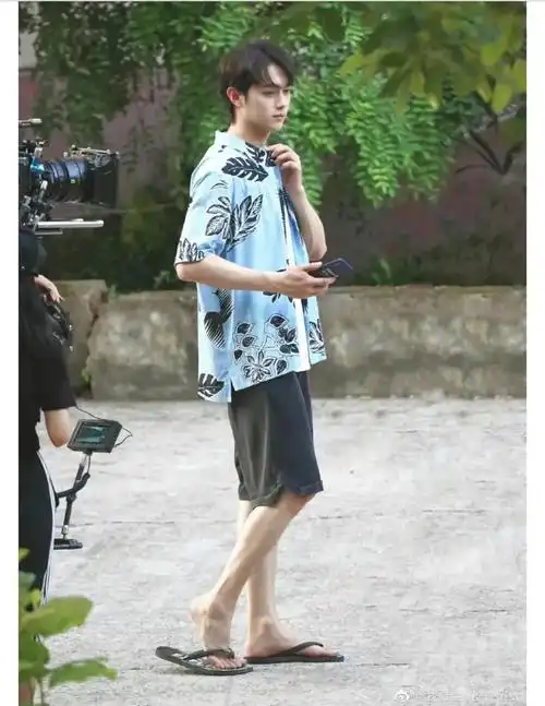 广东人的底线再冷也要穿人字拖